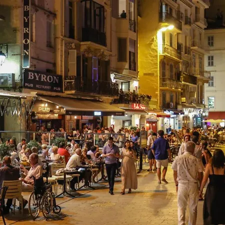 De Prestige En Bord De Dans La Baie De Cannes Villa *