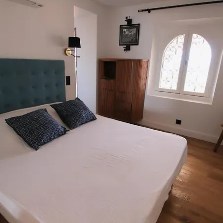 De Prestige En Bord De Dans La Baie De Cannes Villa *