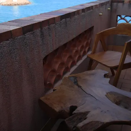 Villa De Prestige En Bord De Dans La Baie De Cannes *