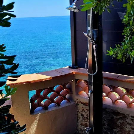 De Prestige En Bord De Dans La Baie De Cannes