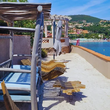 Villa De Prestige En Bord De Dans La Baie De Cannes