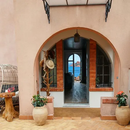 Villa De Prestige En Bord De Dans La Baie De Cannes Théoule-sur-Mer